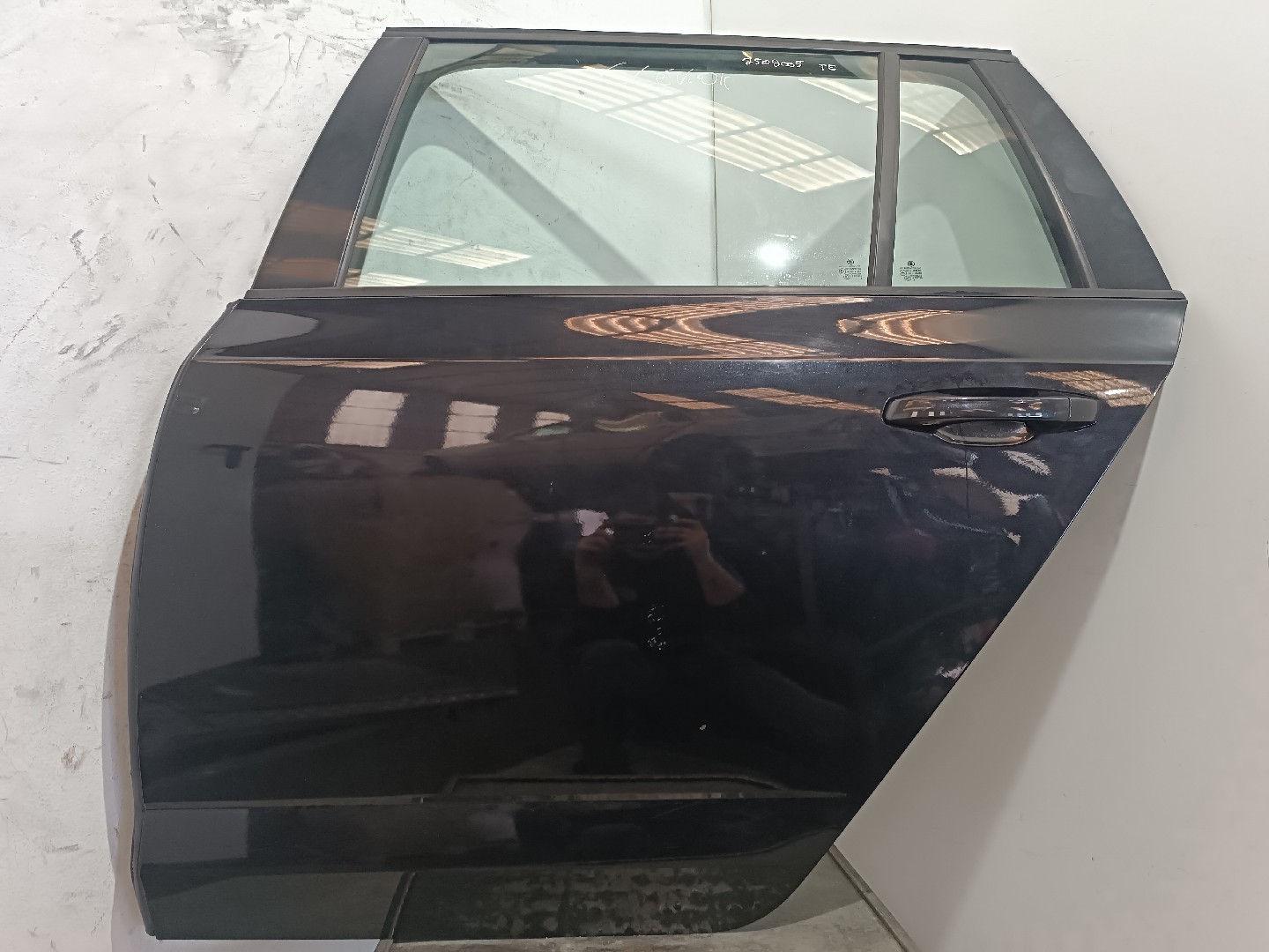 Porta trás esquerda SKODA OCTAVIA III Combi (5E5) | 12 - 