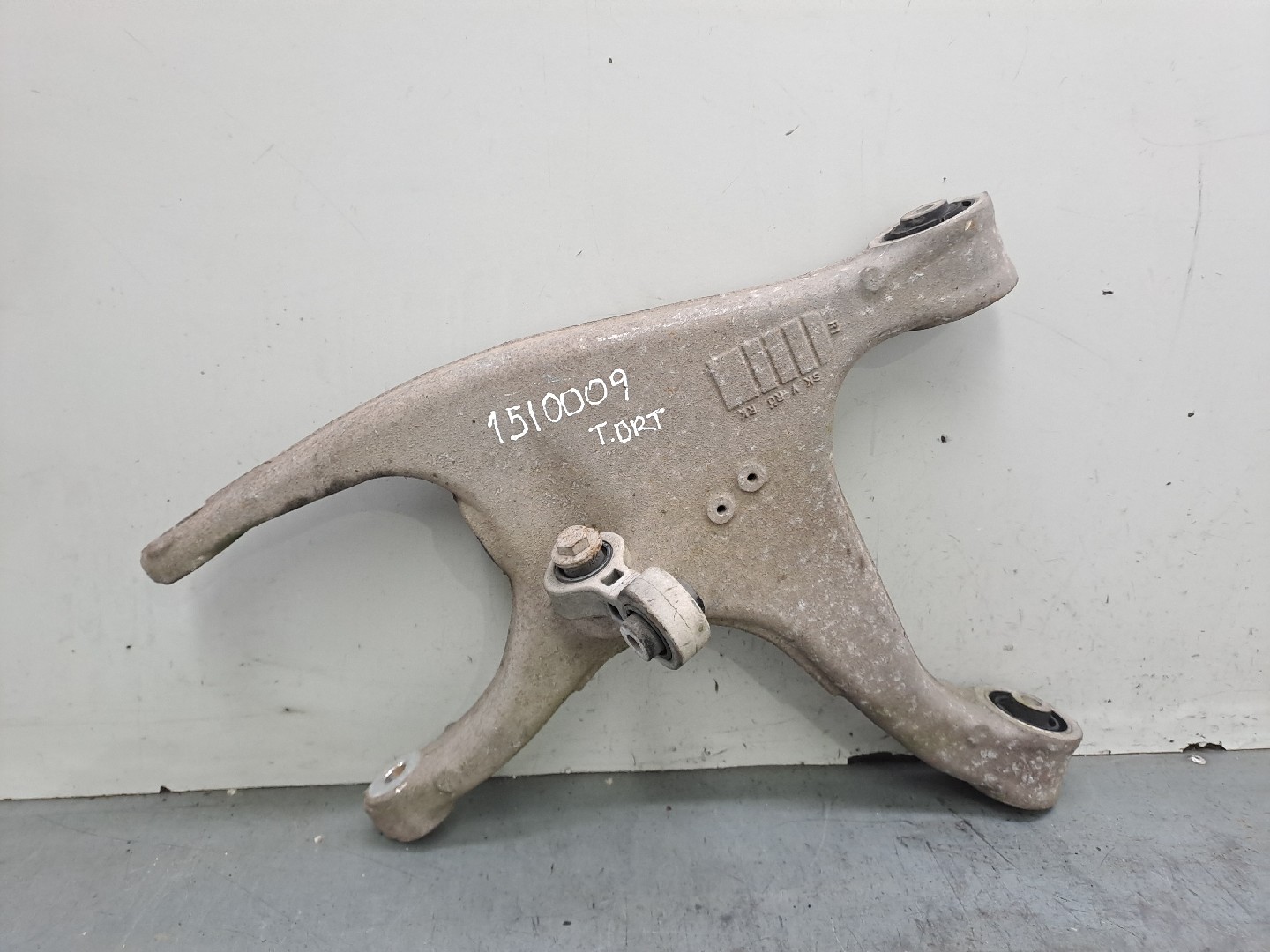 Braço suspensão trás direito AUDI A4 Avant (8K5, B8) | 07 - 15