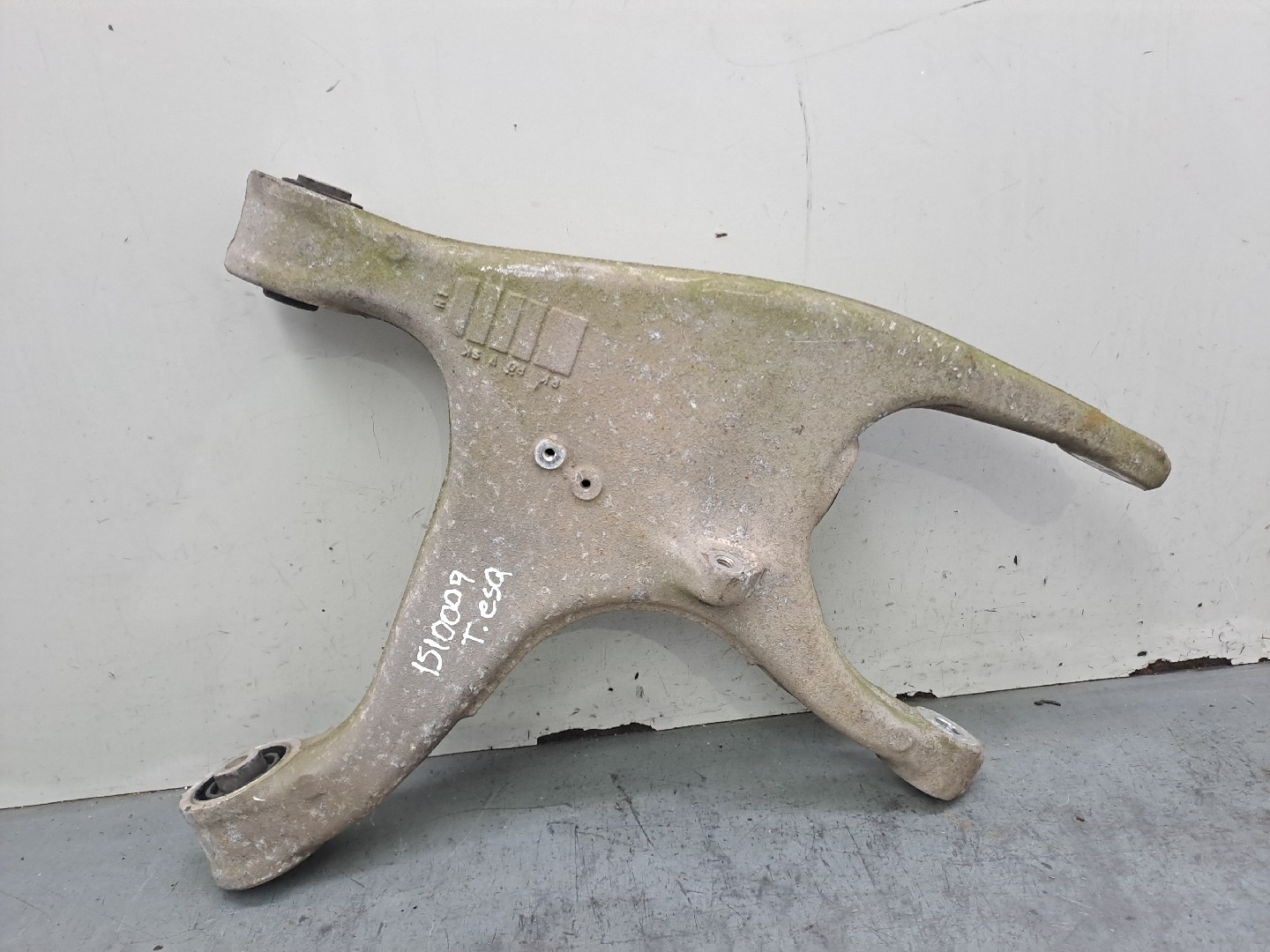 Braço suspensão trás esquerdo AUDI A4 Avant (8K5, B8) | 07 - 15