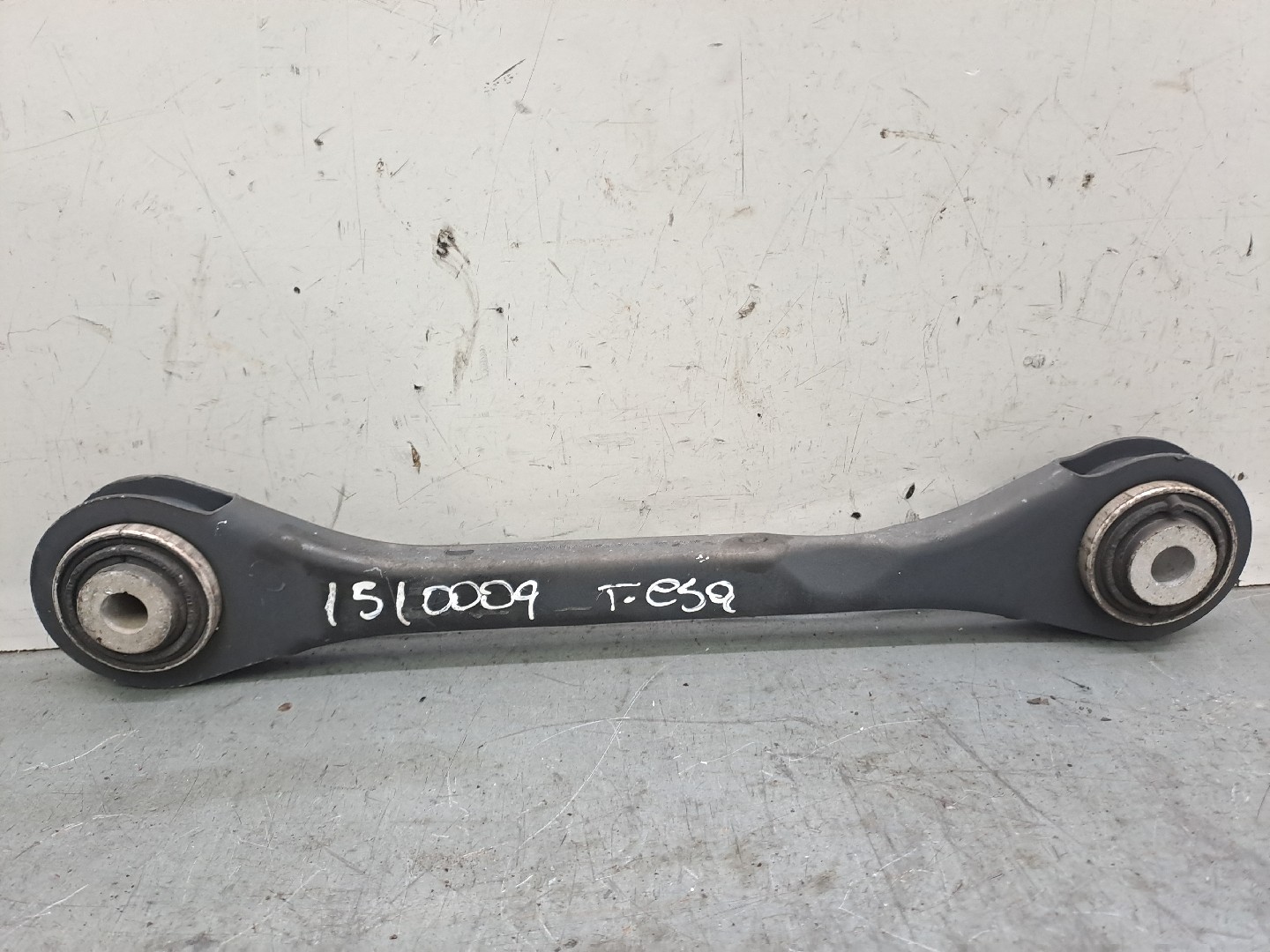 Braço suspensão trás esquerdo AUDI A4 Avant (8K5, B8) | 07 - 15