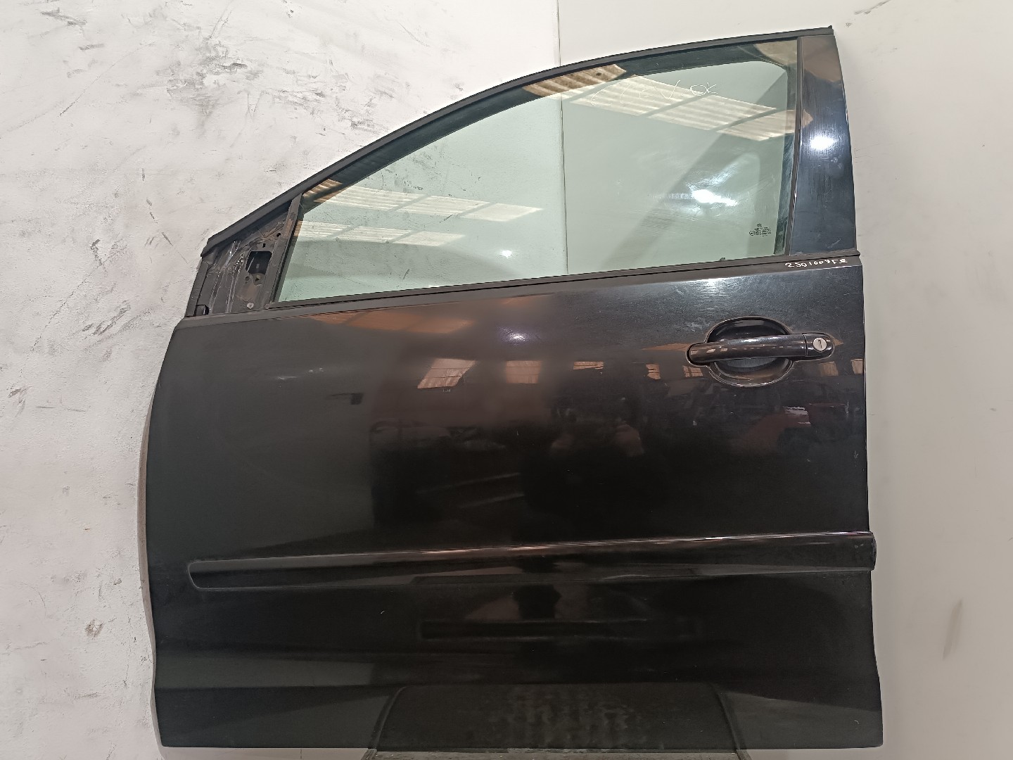 Porta frente esquerda VOLKSWAGEN POLO (9N_) | 01 - 14