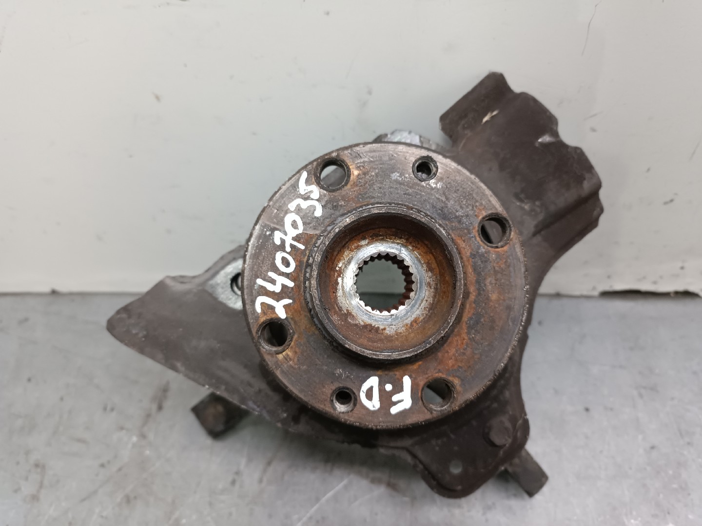 Right Front Steering Knuckle FIAT BRAVO I (182_) | 95 - 01
