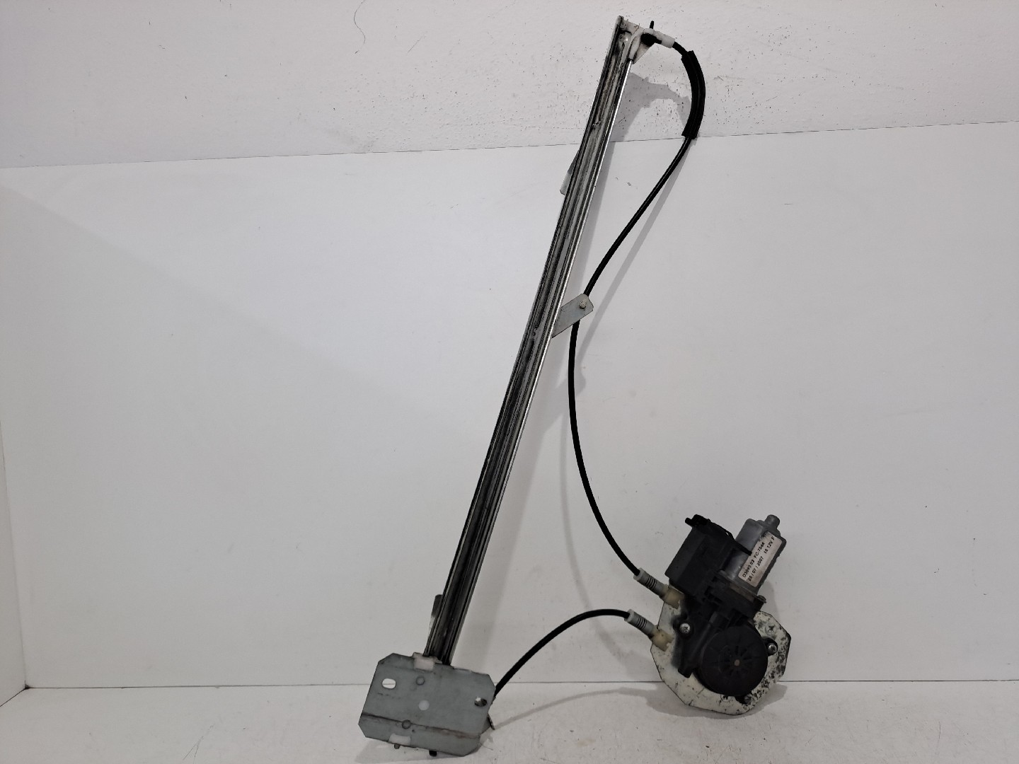 Left Front Window Regulator IVECO DAILY IV Camião de plataforma/chassis | 06 - 12