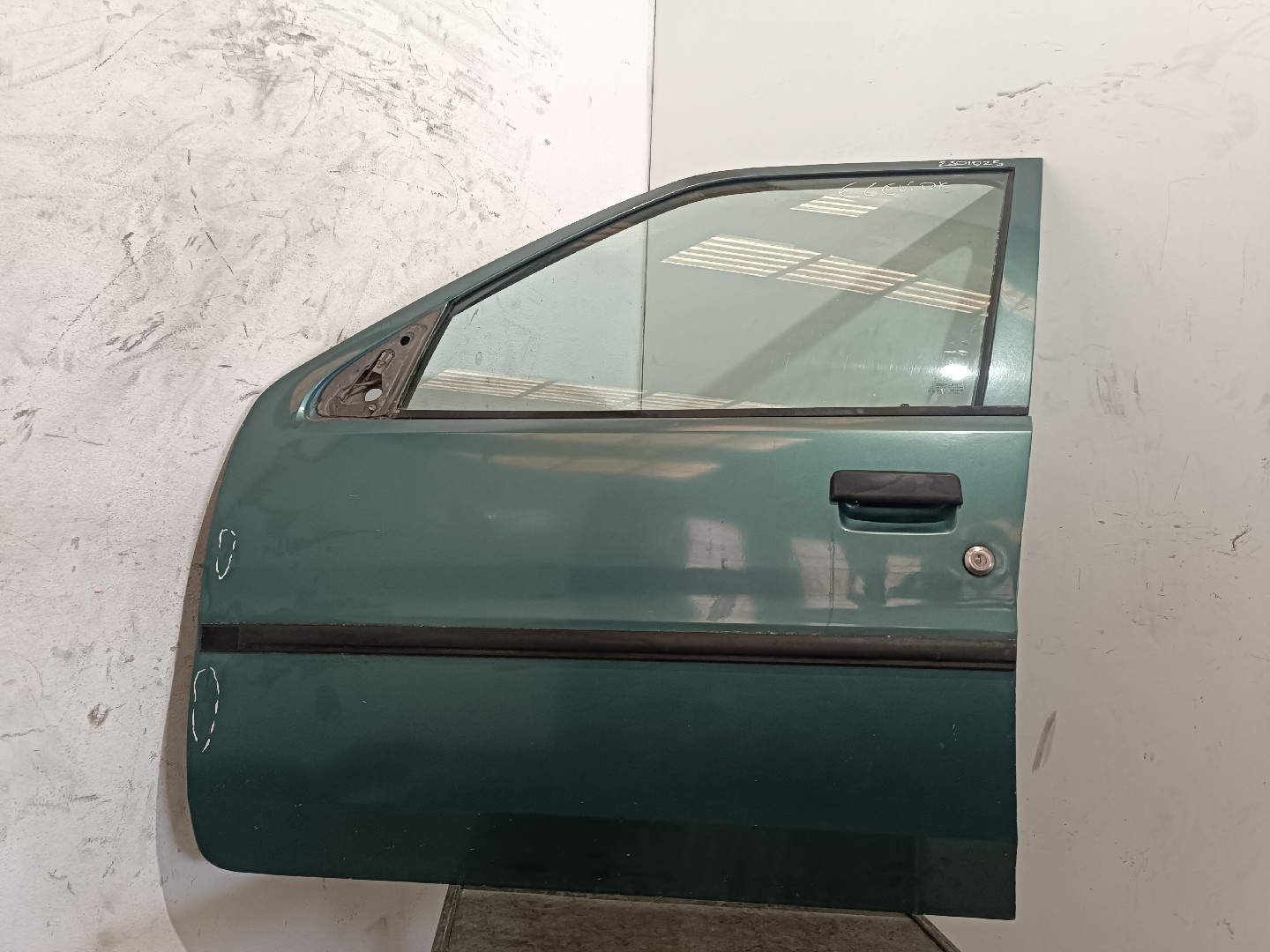 Left Front Door PEUGEOT 106 I (1A, 1C) | 91 - 96