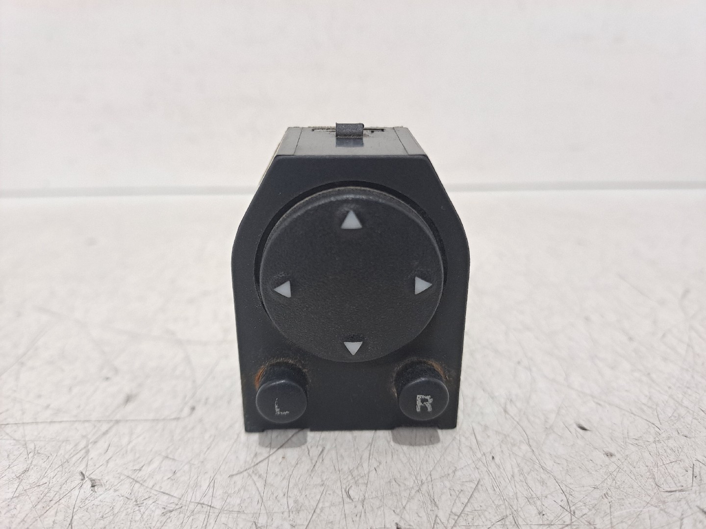 Switch AUDI 80 (89, 89Q, 8A, B3) | 86 - 91