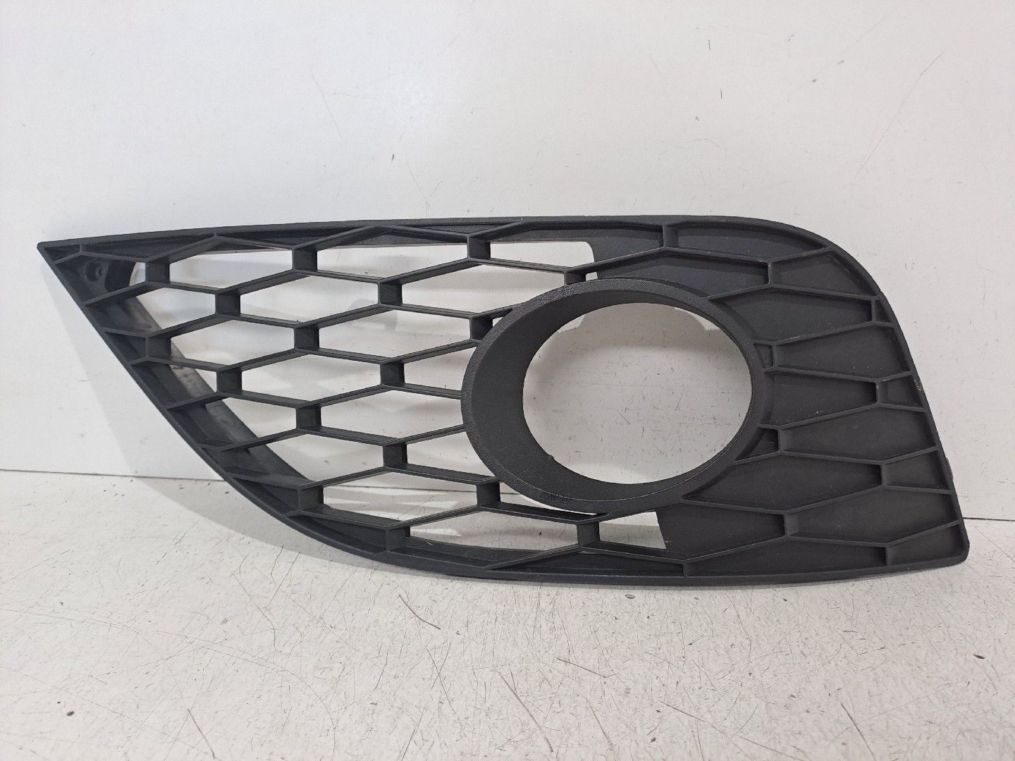 Front Grille SEAT EXEO (3R2) | 08 - 13