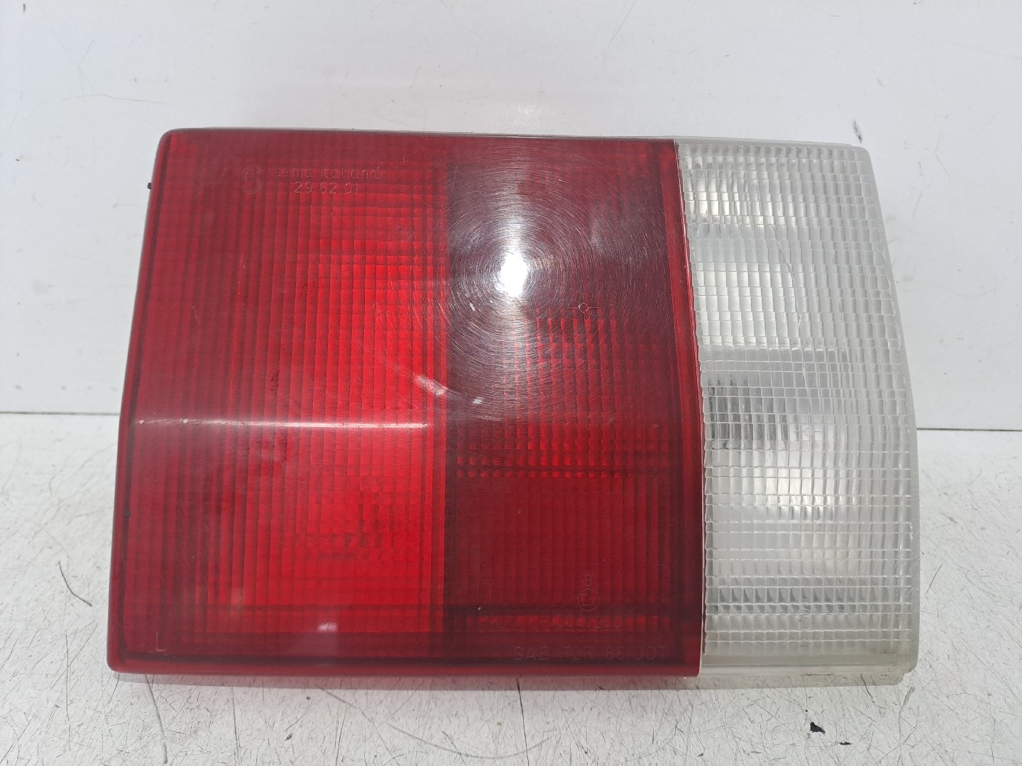 Left Tailgate Light AUDI 80 (89, 89Q, 8A, B3) | 86 - 91