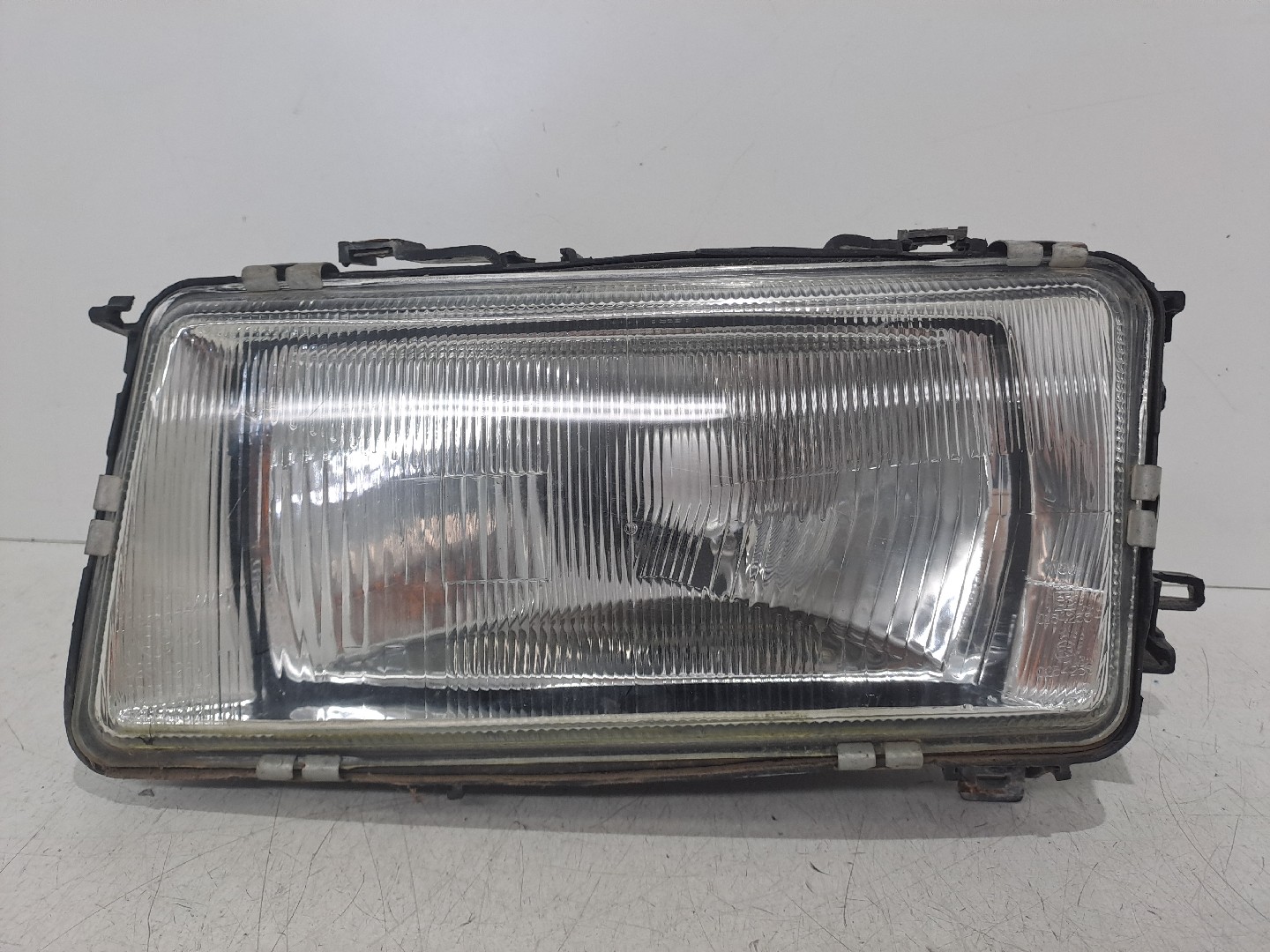 Left Headlight AUDI 80 (89, 89Q, 8A, B3) | 86 - 91