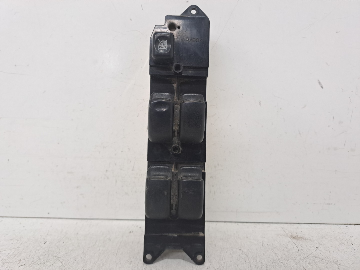 Comutador vidro frente esquerdo MITSUBISHI L 200 (K7_T, K6_T) | 96 - 11