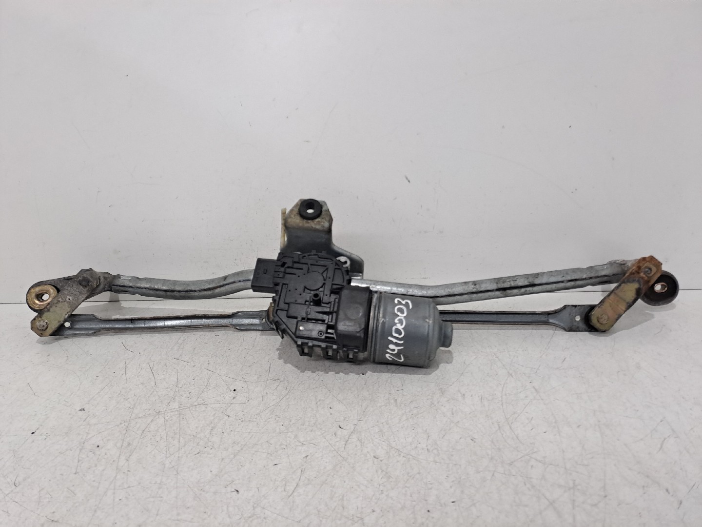 Mecanismo de escovas frente AUDI A4 (8E2, B6) | 00 - 05