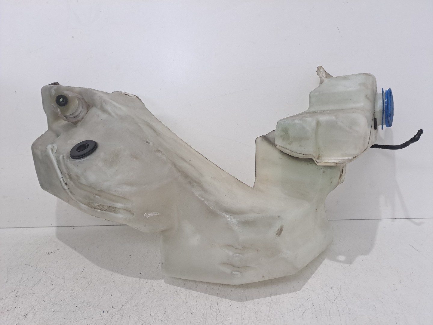 Deposito limpa vidros AUDI A4 (8E2, B6) | 00 - 05