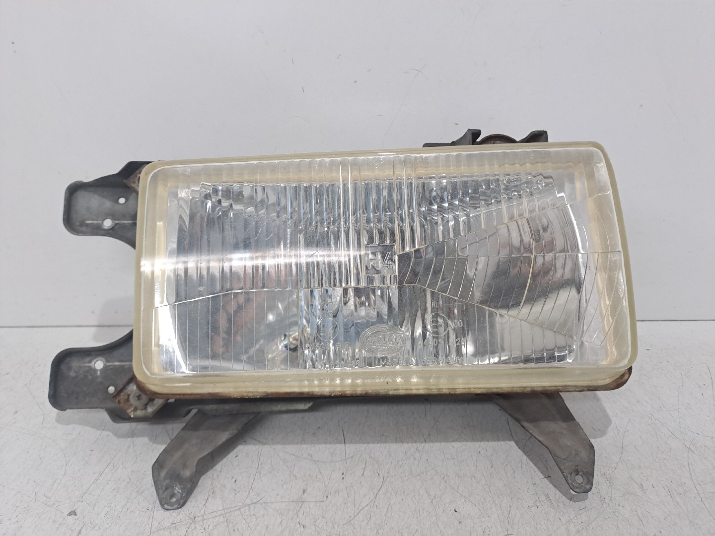 Right Headlight AUDI 80 (81, 85, B2) | 78 - 87