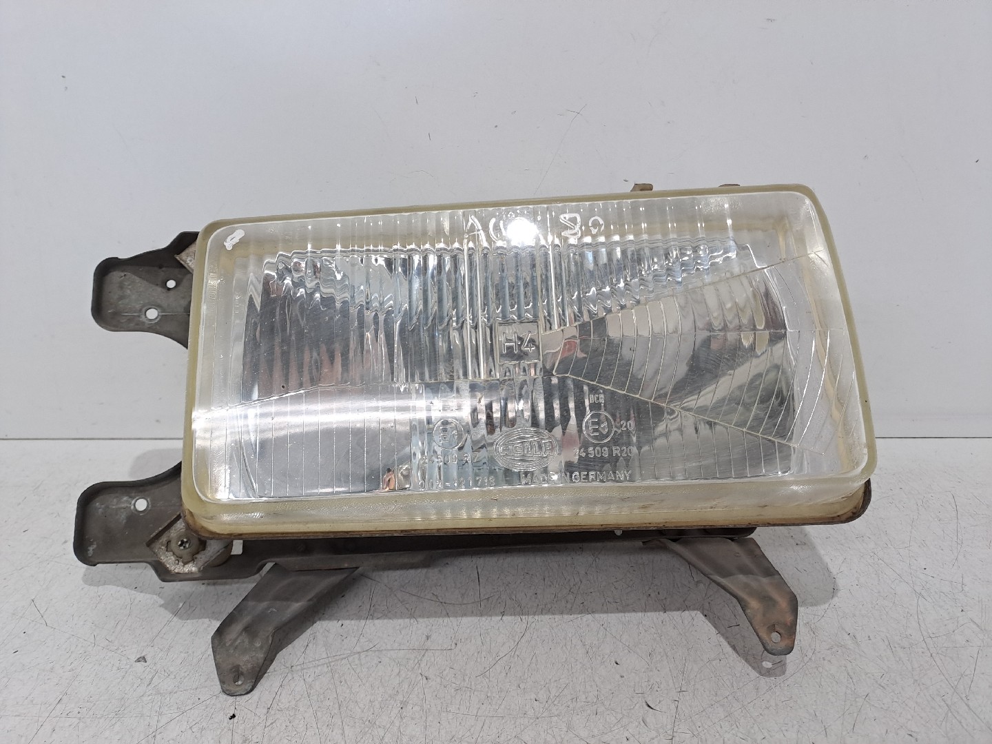 Right Headlight AUDI 80 (81, 85, B2) | 78 - 87