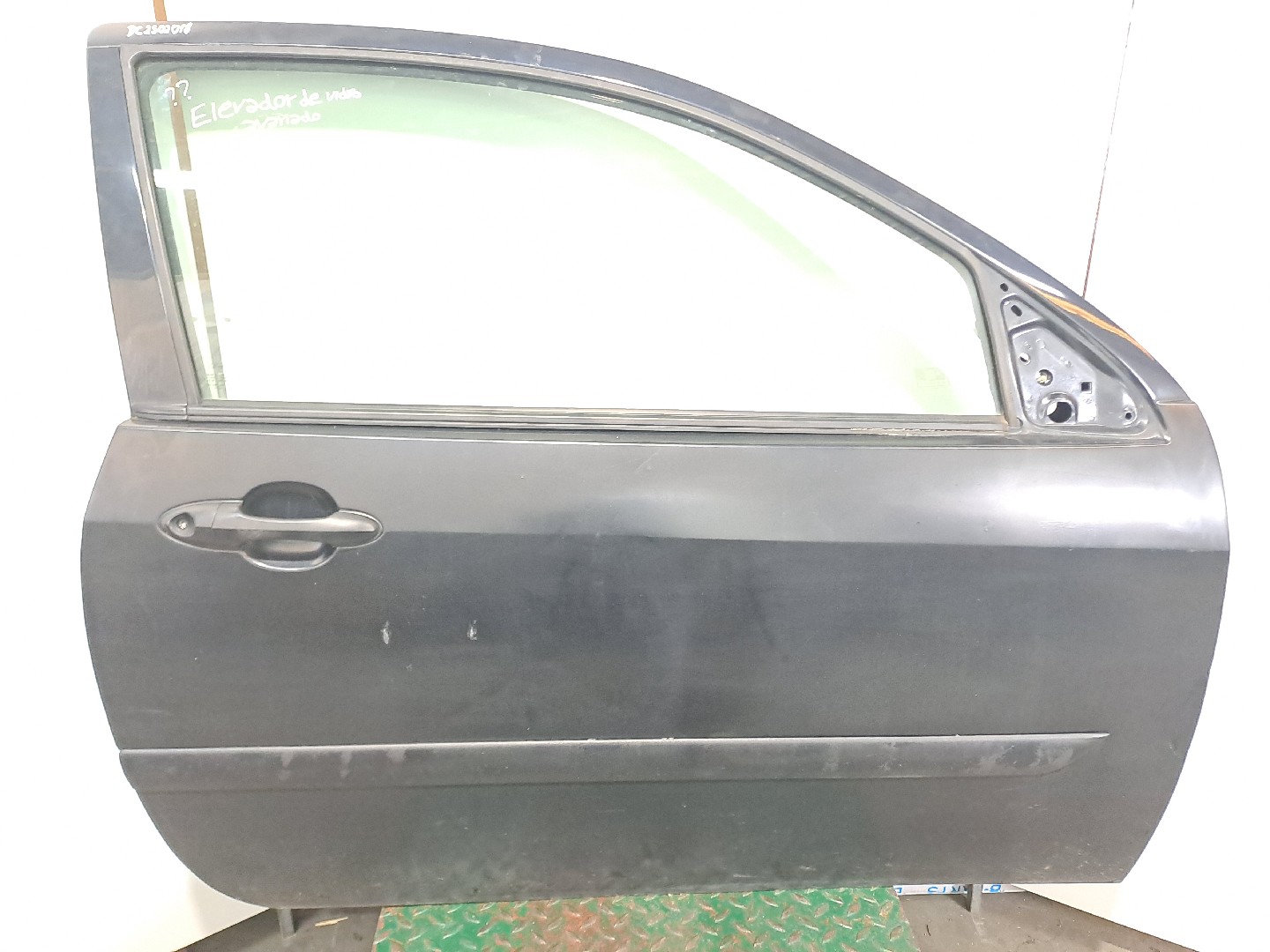 Porta frente direita FORD FOCUS (DAW, DBW) | 98 - 09
