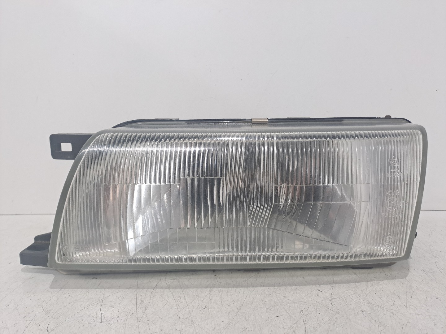 Left Headlight NISSAN SUNNY III Hatchback (N14) | 90 - 95