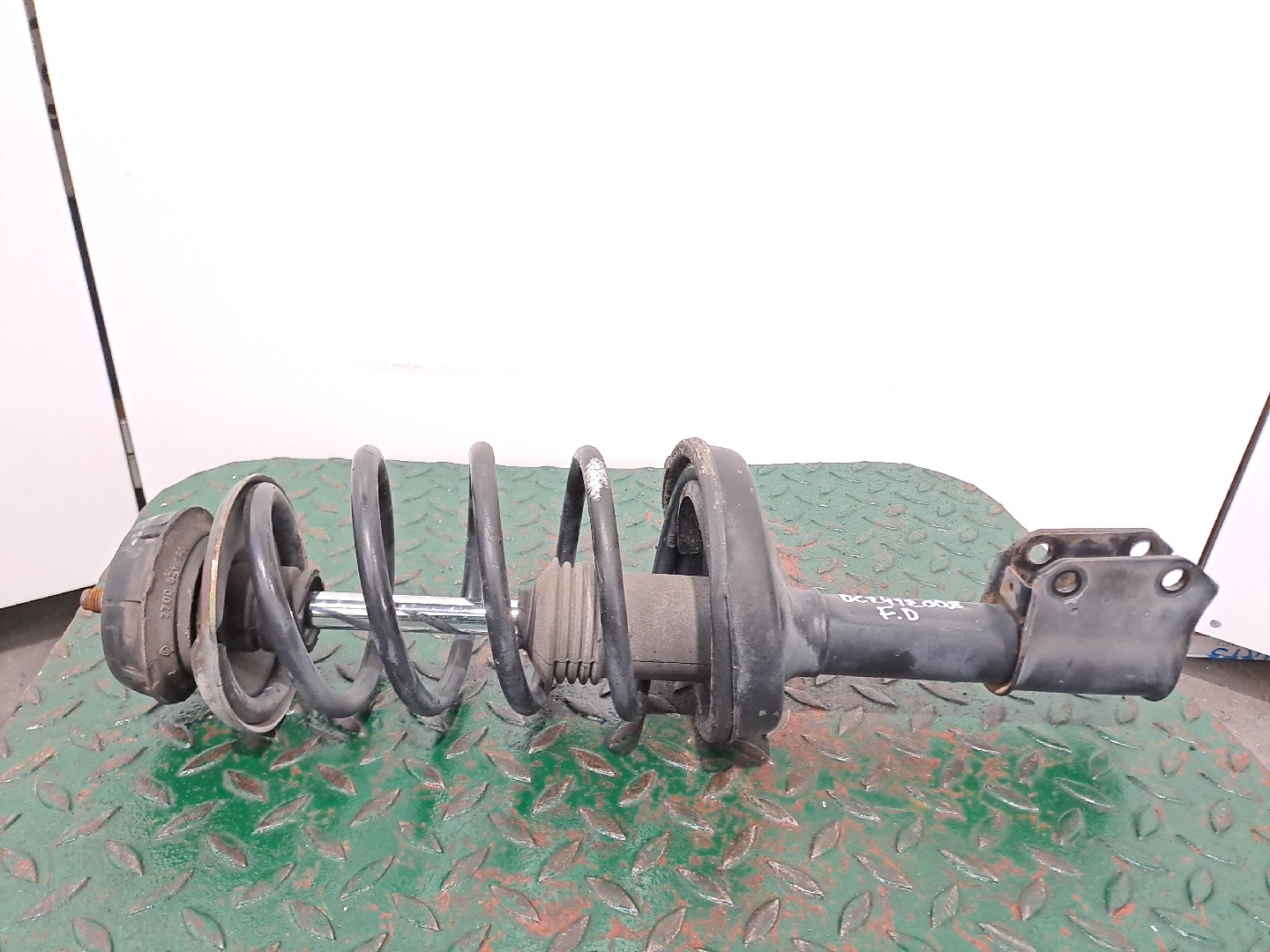 Right Front Shock Absorber RENAULT CLIO II (BB_, CB_) | 98 - 