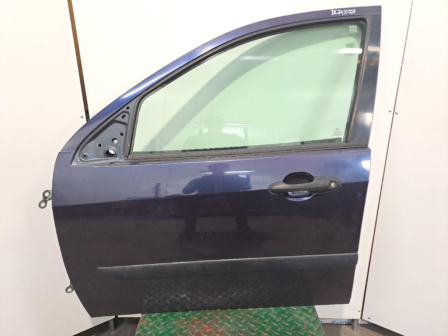 Porta frente esquerda FORD FOCUS (DAW, DBW) | 98 - 09