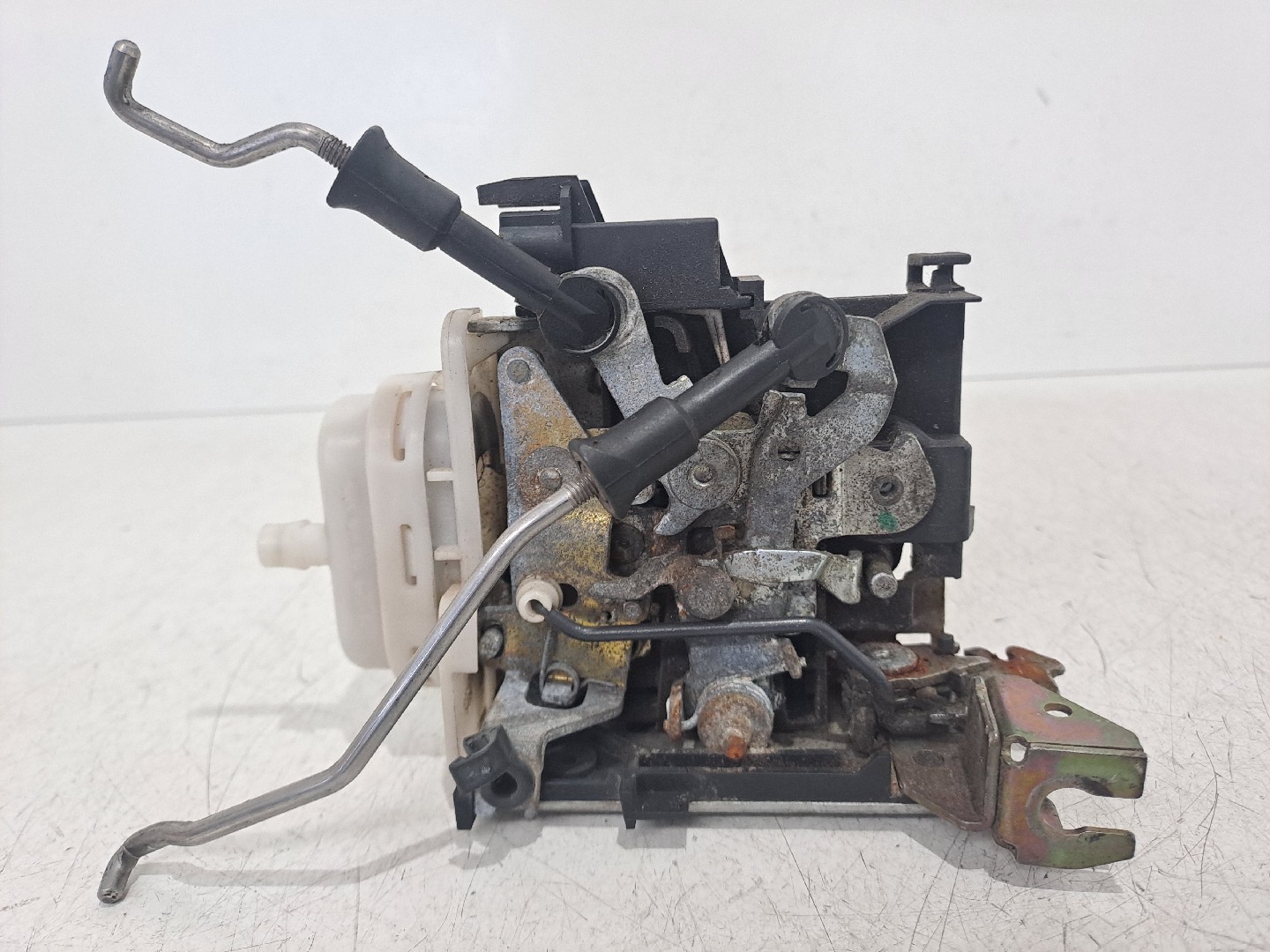Fechadura frente esquerda AUDI A3 (8L1) | 96 - 06
