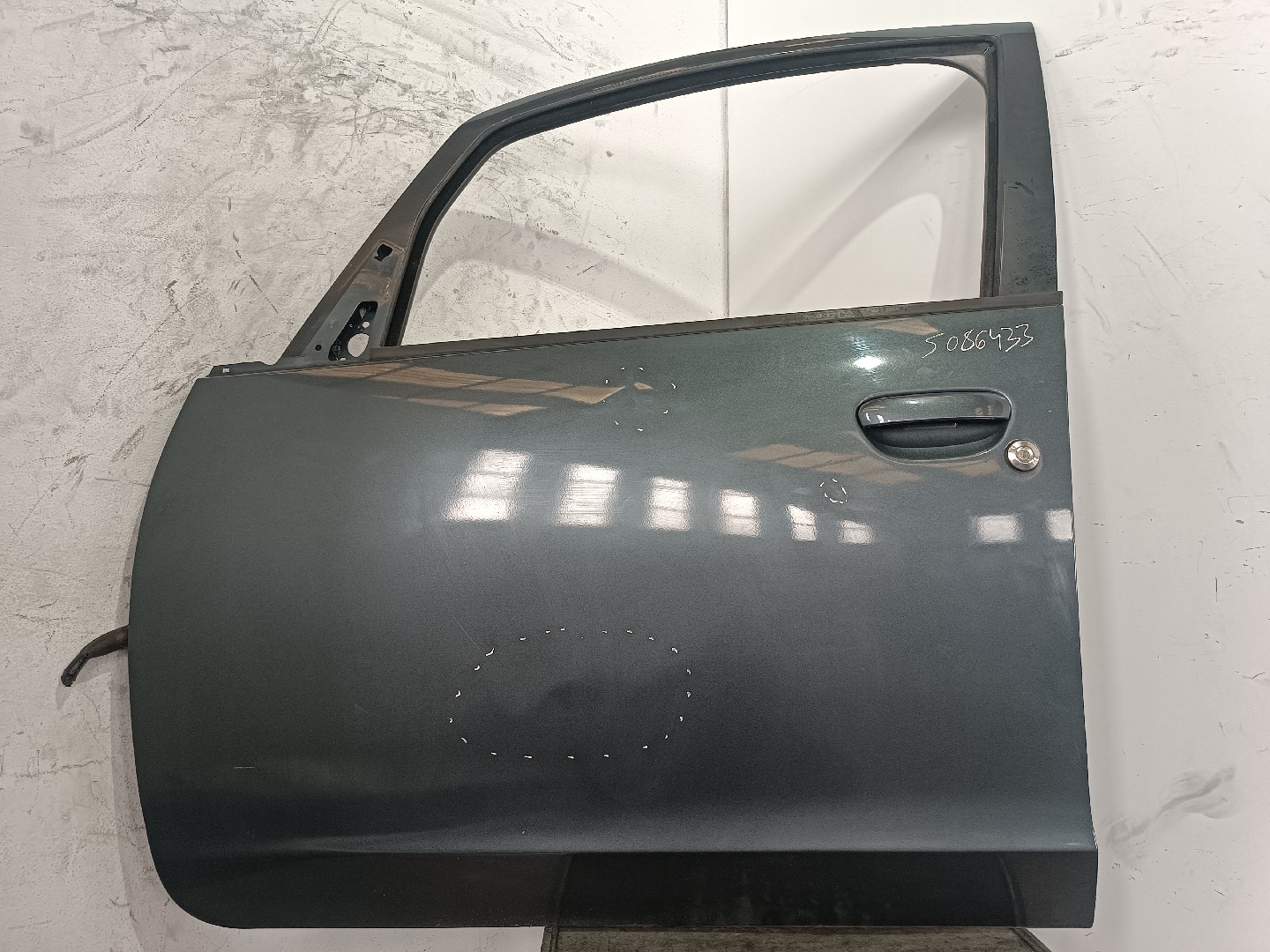 Left Front Door MITSUBISHI COLT VI (Z3_A, Z2_A) | 02 - 12