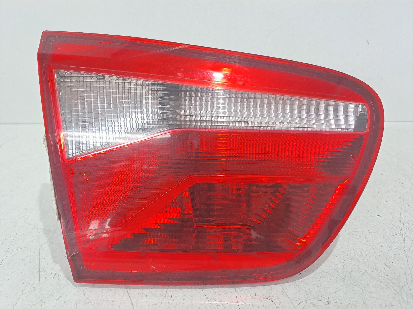 Left Tailgate Light SEAT IBIZA IV ST (6J8, 6P8) | 10 - 16