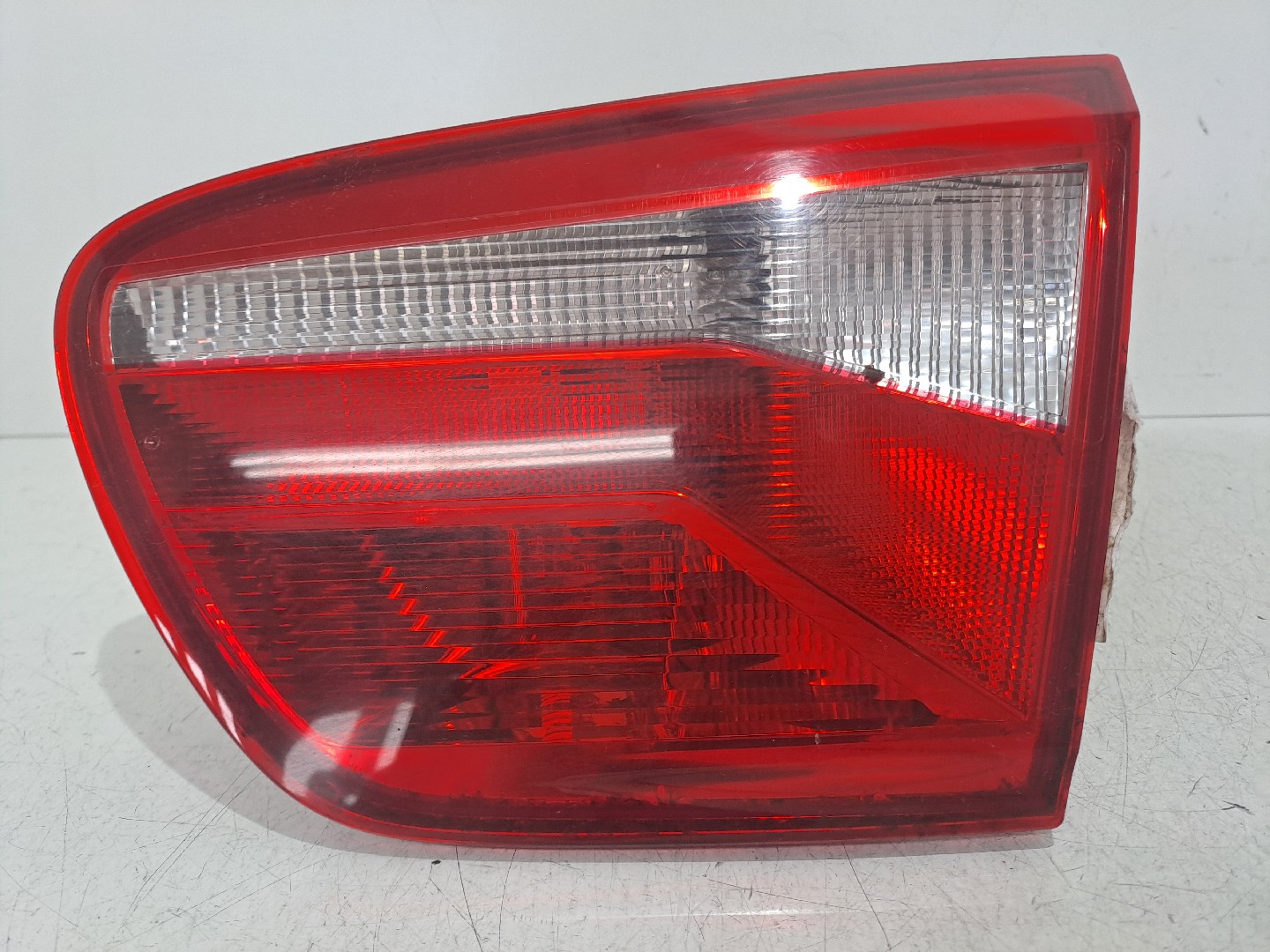 Right Tailgate Light SEAT IBIZA IV ST (6J8, 6P8) | 10 - 16