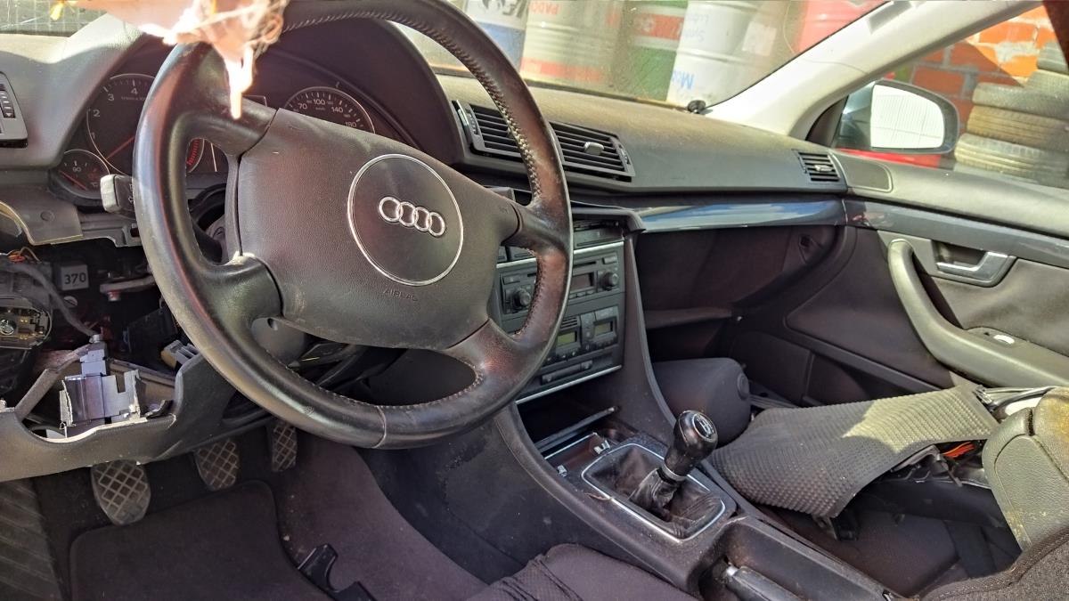 Radio Audi A4 B7 8E0057185KX - METO pièces de rechange