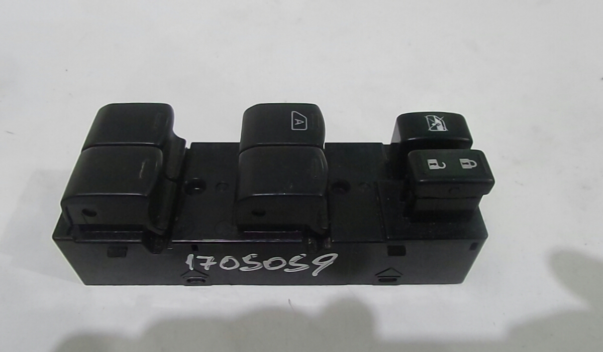 Left Front Window Switch NISSAN NOTE (E12) | 12 - 