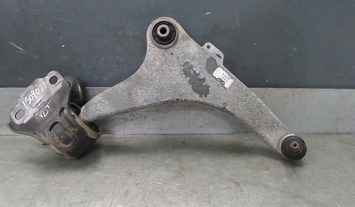 Right Front Suspension Arm VOLVO S80 II (124) | 06 - 