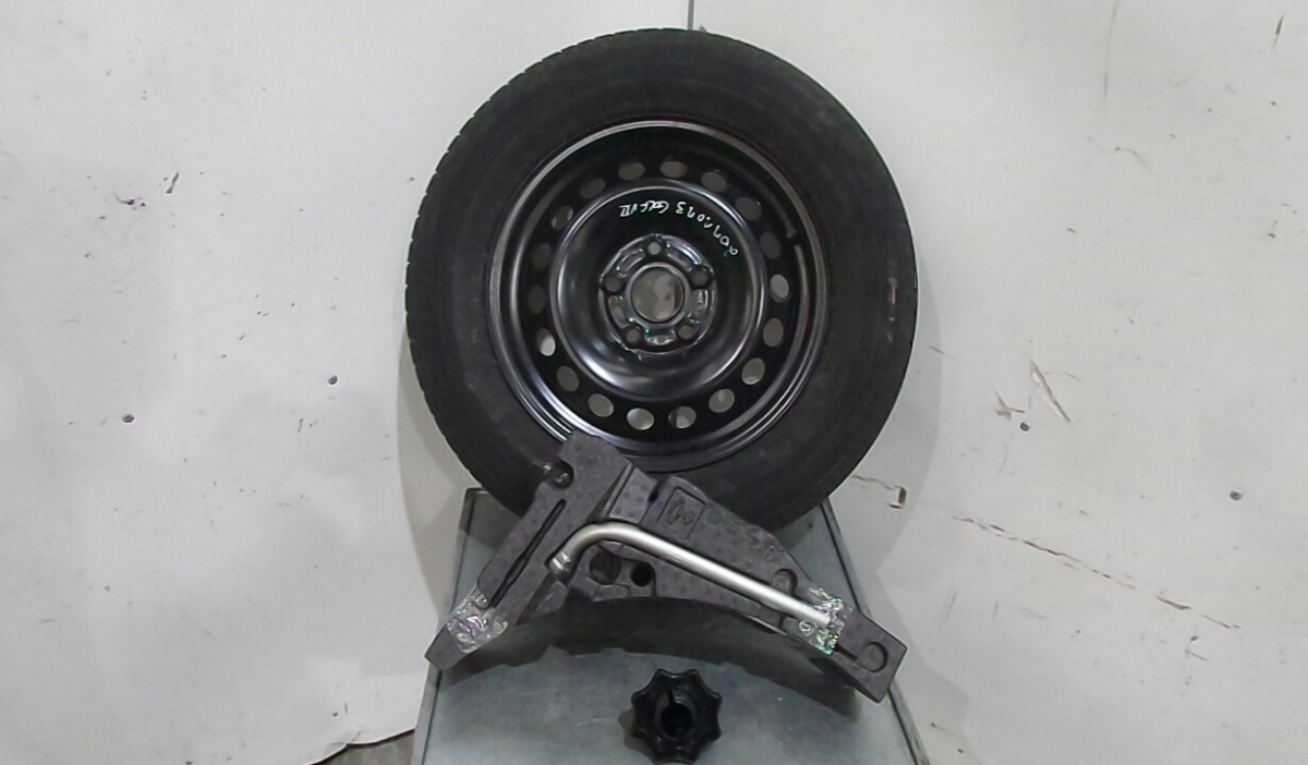 Kit pneu suplente VOLKSWAGEN GOLF VII (5G1, BQ1, BE1, BE2) | 12 -  Imagem-0