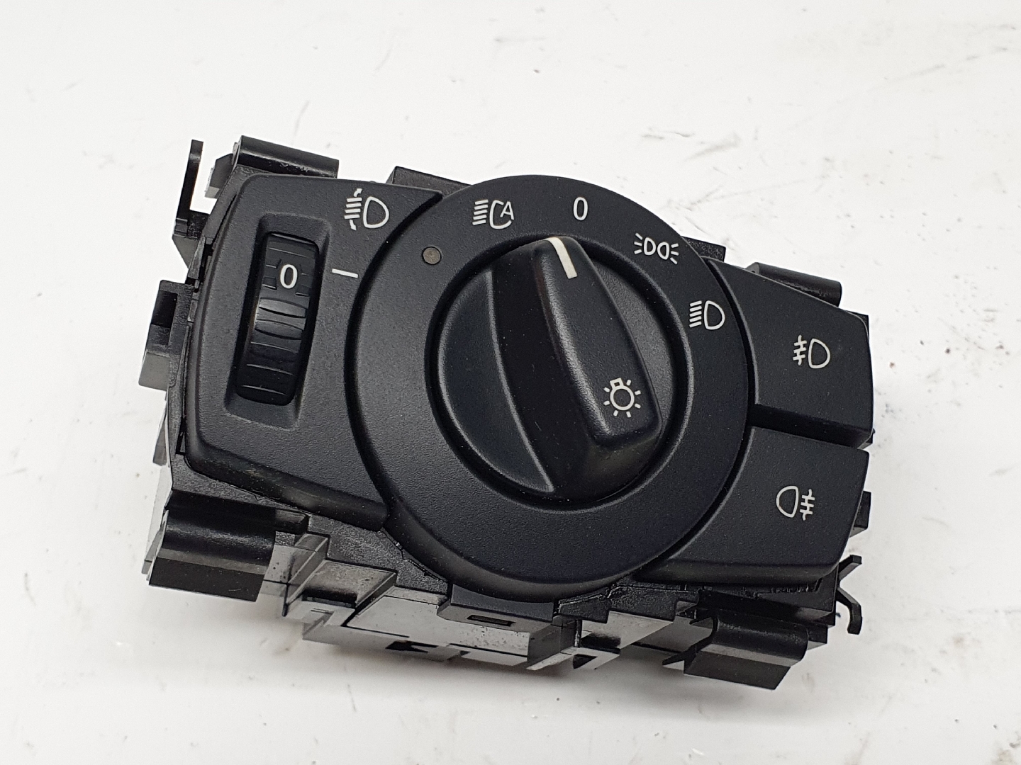 Comutador Luzes / Interrutor BMW 1 (E87) | 03 - 13 Imagem-1 Comutador Luzes / Interrutor BMW 1 (E87) | 03 - 13 Imagem-1