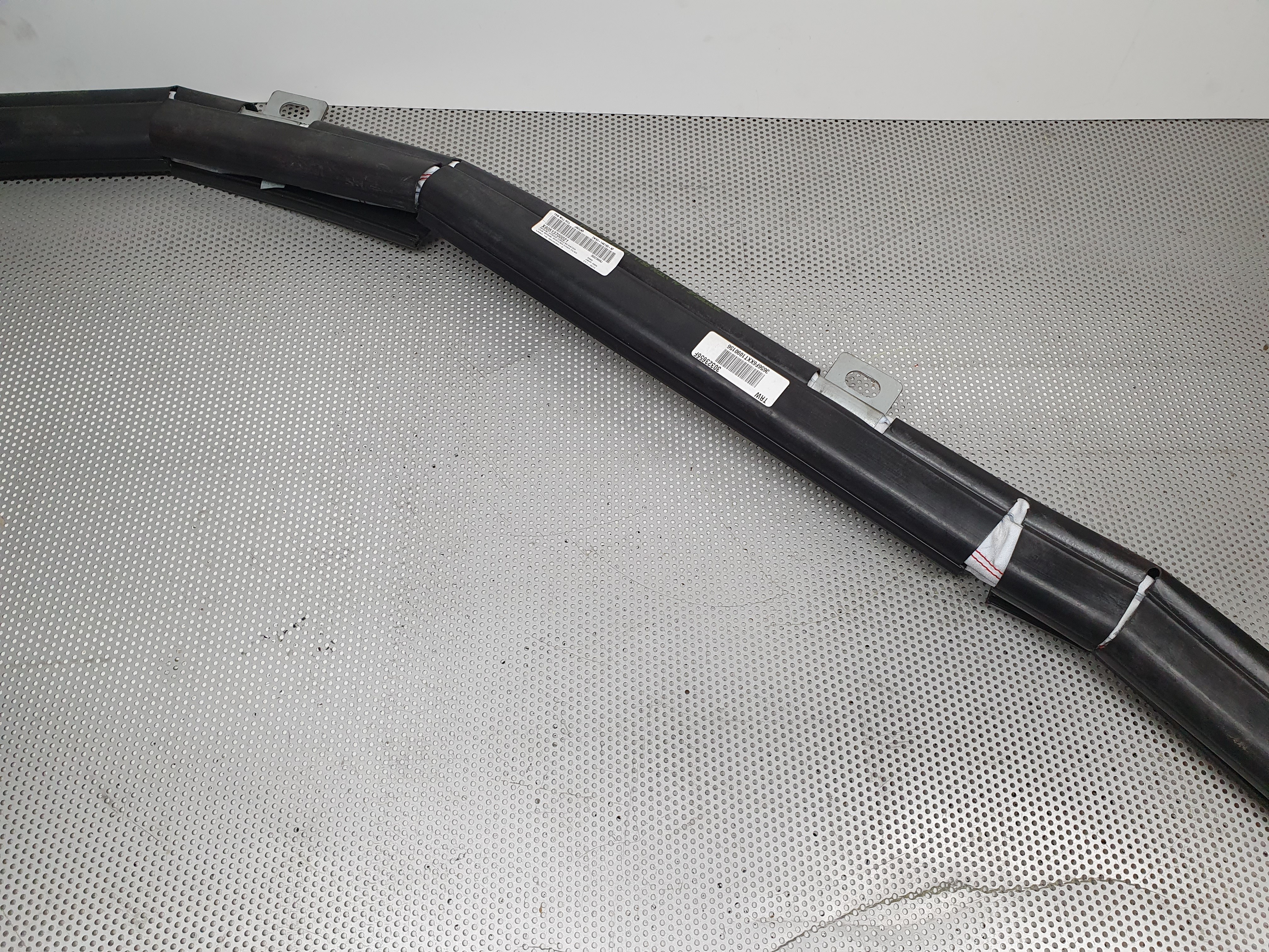 Airbag Cortina Esq JAGUAR XJ (X350, X358) | 03 - 09 Imagem-3 Airbag Cortina Esq JAGUAR XJ (X350, X358) | 03 - 09 Imagem-3