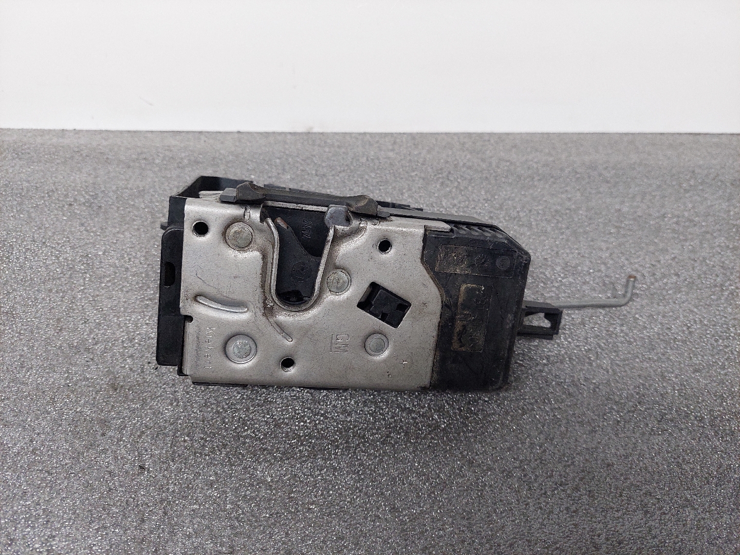Fecho Porta Frente Dto OPEL VECTRA C (Z02) | 02 - 09 Imagem-2 Fecho Porta Frente Dto OPEL VECTRA C (Z02) | 02 - 09 Imagem-2