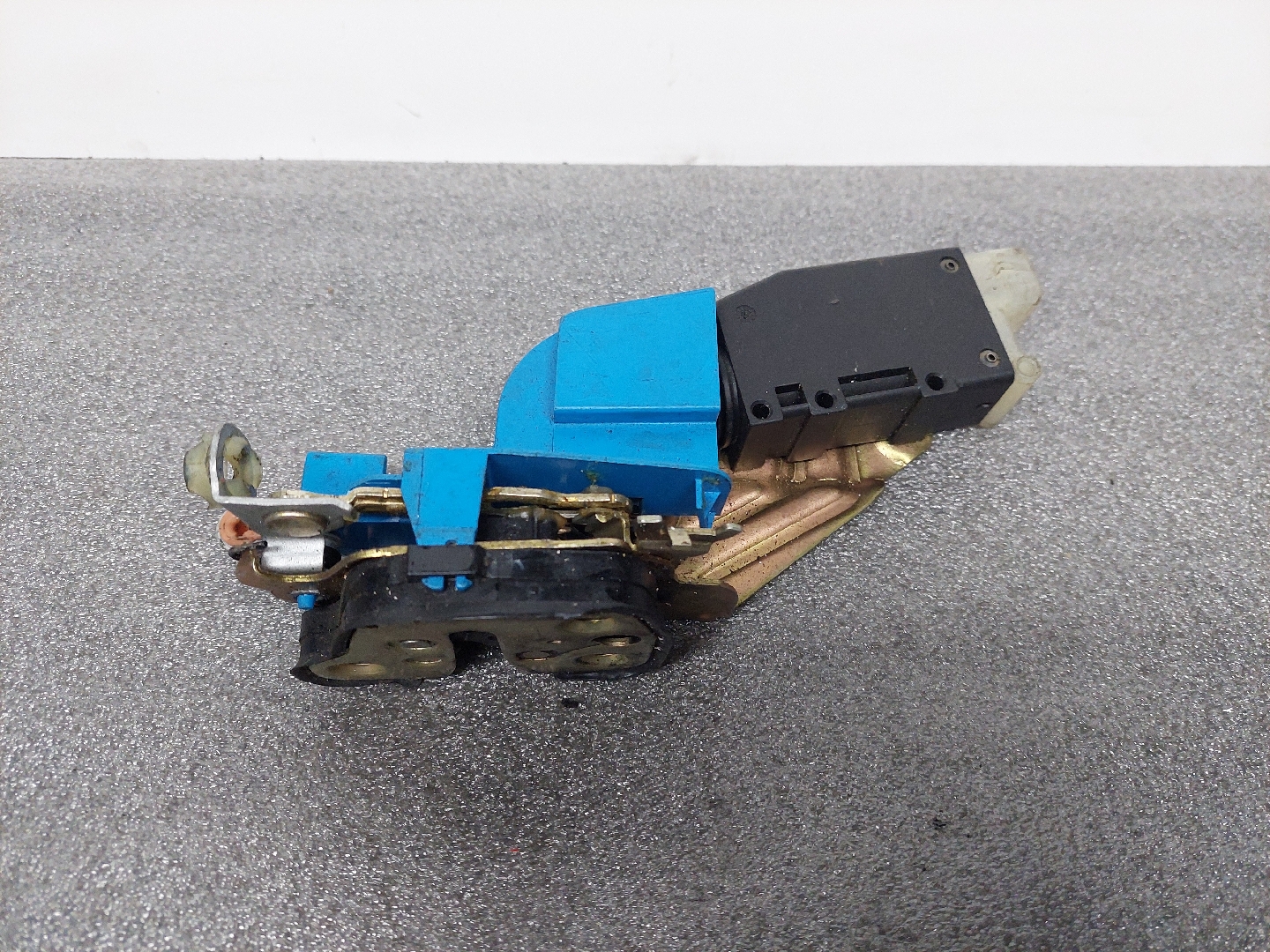 Fecho Porta Frente Dto SAAB 9-3 (YS3D) | 98 - 03