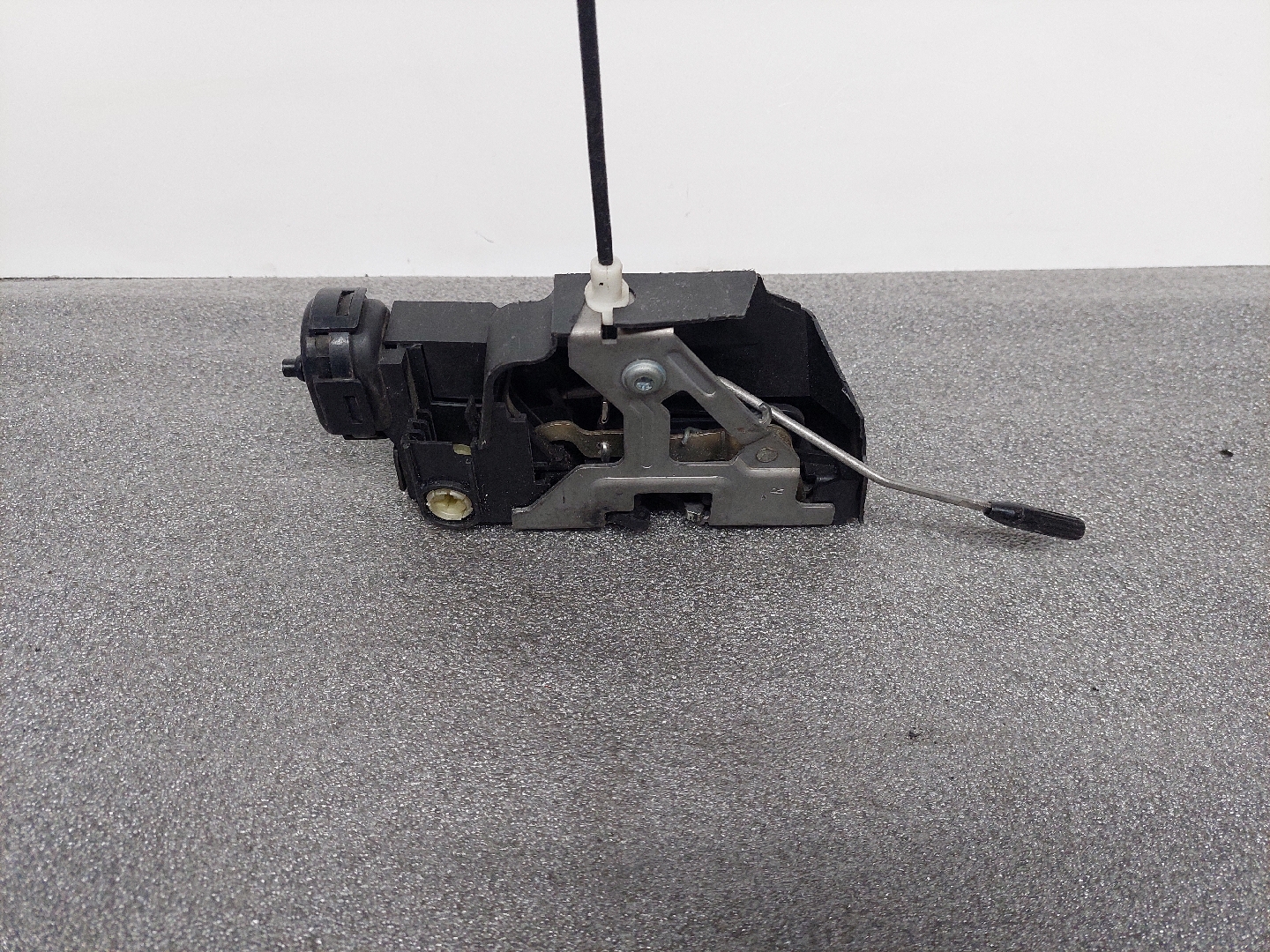 Fecho Porta Frente Dto MERCEDES-BENZ A-CLASS (W168) | 97 - 05