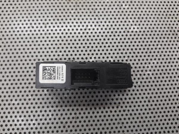 Interruptor / Botao AUDI A1 (8X1, 8XK) | 10 - 18 Imagem-2 Interruptor / Botao AUDI A1 (8X1, 8XK) | 10 - 18 Imagem-2