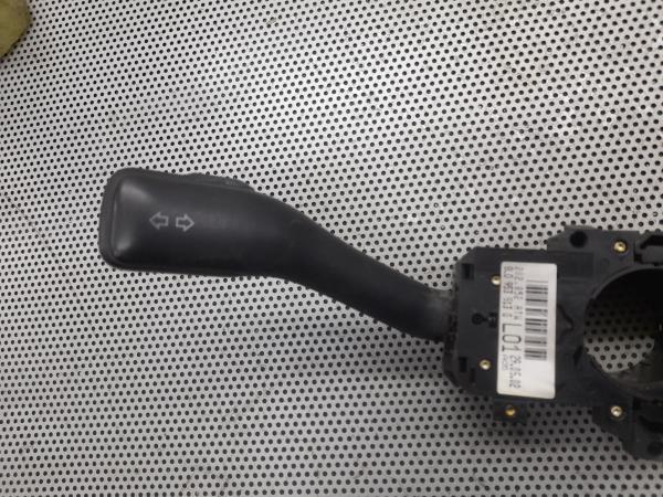 Comutador / Manete (Luzes/Piscas/Escovas/Fita) AUDI A2 (8Z0) | 00 - 05 Imagem-1 Comutador / Manete (Luzes/Piscas/Escovas/Fita) AUDI A2 (8Z0) | 00 - 05 Imagem-1