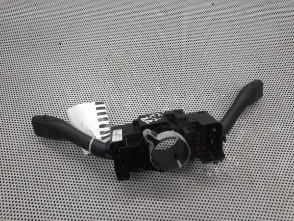 Comutador / Manete (Luzes/Piscas/Escovas/Fita) AUDI A2 (8Z0) | 00 - 05 Imagem-6 Comutador / Manete (Luzes/Piscas/Escovas/Fita) AUDI A2 (8Z0) | 00 - 05 Imagem-6