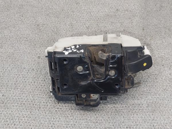 Fecho Porta Frente Dto VOLKSWAGEN POLO (6N2) | 99 - 01