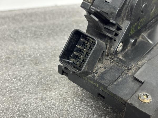 Fecho Porta Frente Esq FORD FOCUS Turnier (DNW) | 99 - 07 Imagem-2 Fecho Porta Frente Esq FORD FOCUS Turnier (DNW) | 99 - 07 Imagem-2