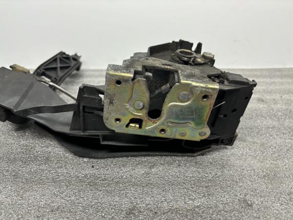 Fecho Porta Frente Esq FORD FOCUS Turnier (DNW) | 99 - 07 Imagem-5 Fecho Porta Frente Esq FORD FOCUS Turnier (DNW) | 99 - 07 Imagem-5