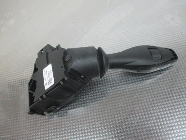 Comutador / Manete (Luzes/Piscas/Escovas/Fita) FORD FIESTA VI (CB1, CCN) | 08 - Imagem-3 Comutador / Manete (Luzes/Piscas/Escovas/Fita) FORD FIESTA VI (CB1, CCN) | 08 - Imagem-3