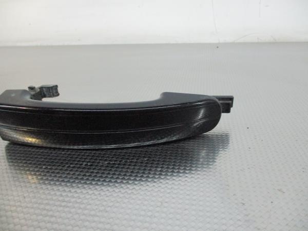 Puxador Exterior Frente Dto FORD FOCUS C-MAX (DM2) | 03 - 07 Imagem-2 Puxador Exterior Frente Dto FORD FOCUS C-MAX (DM2) | 03 - 07 Imagem-2