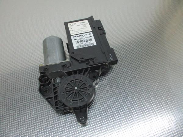 Motor Elevador Porta Tras Dto AUDI A4 (8E2, B6) | 00 - 05 Imagem-4 Motor Elevador Porta Tras Dto AUDI A4 (8E2, B6) | 00 - 05 Imagem-4