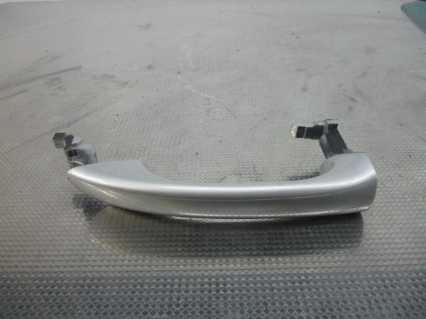 MANIGLIA ESTERNA DELLA PORTA MERCEDES-BENZ C-CLASS (W203) | 00 - 07