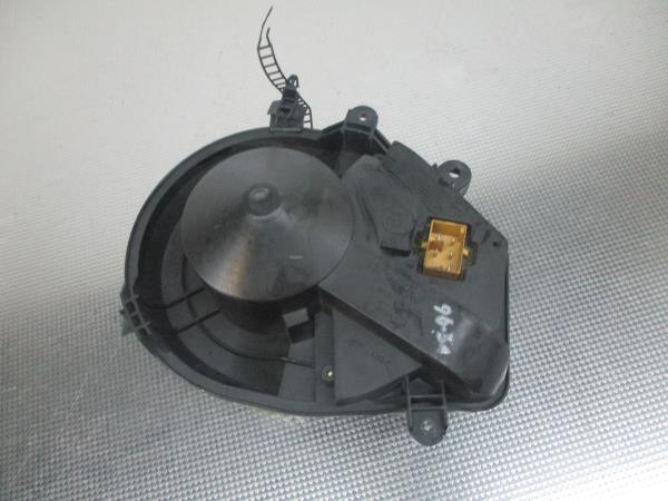 Motor Chaufagem AUDI A4 Avant (8D5, B5) | 94 - 02 Imagem-3 Motor Chaufagem AUDI A4 Avant (8D5, B5) | 94 - 02 Imagem-3