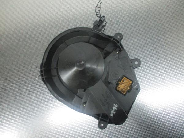 Motor Chaufagem AUDI A4 Avant (8D5, B5) | 94 - 02 Imagem-4 Motor Chaufagem AUDI A4 Avant (8D5, B5) | 94 - 02 Imagem-4