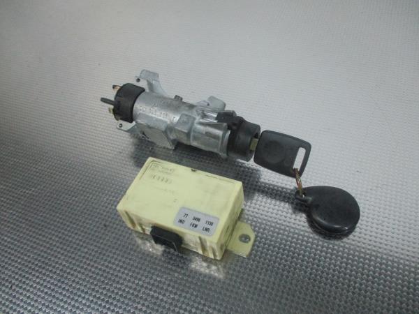 Centralina / Modulo Igniçao (Imobilizador) AUDI A4 Avant (8D5, B5) | 94 - 02 Imagem-2 Centralina / Modulo Igniçao (Imobilizador) AUDI A4 Avant (8D5, B5) | 94 - 02 Imagem-2