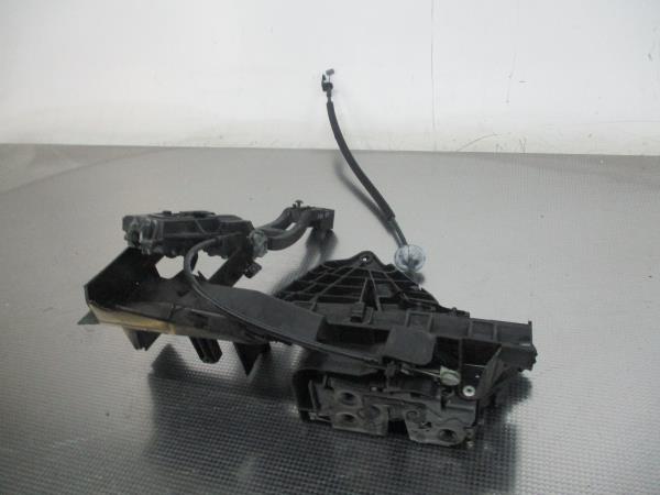 Fecho Porta Frente Dto FORD FOCUS Turnier (DNW) | 99 - 07 Imagem-2 Fecho Porta Frente Dto FORD FOCUS Turnier (DNW) | 99 - 07 Imagem-2