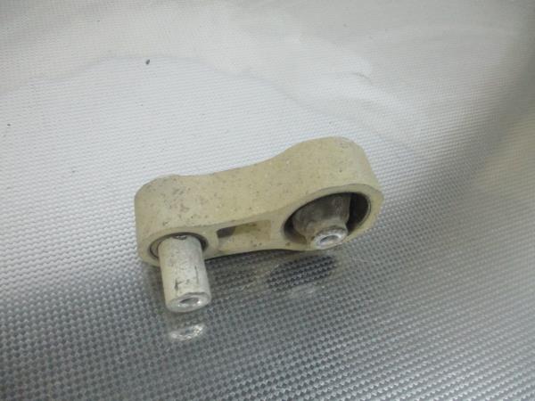 Apoio / Suporte Caixa Velocidades FORD FIESTA VI (CB1, CCN) | 08 - Imagem-1 Apoio / Suporte Caixa Velocidades FORD FIESTA VI (CB1, CCN) | 08 - Imagem-1