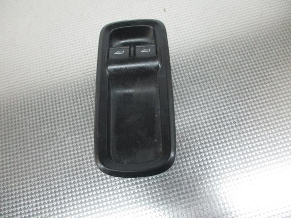 Comando/Interrutor/Botao Vidro Frente Esq FORD FIESTA VI (CB1, CCN) | 08 - Imagem-2 Comando/Interrutor/Botao Vidro Frente Esq FORD FIESTA VI (CB1, CCN) | 08 - Imagem-2